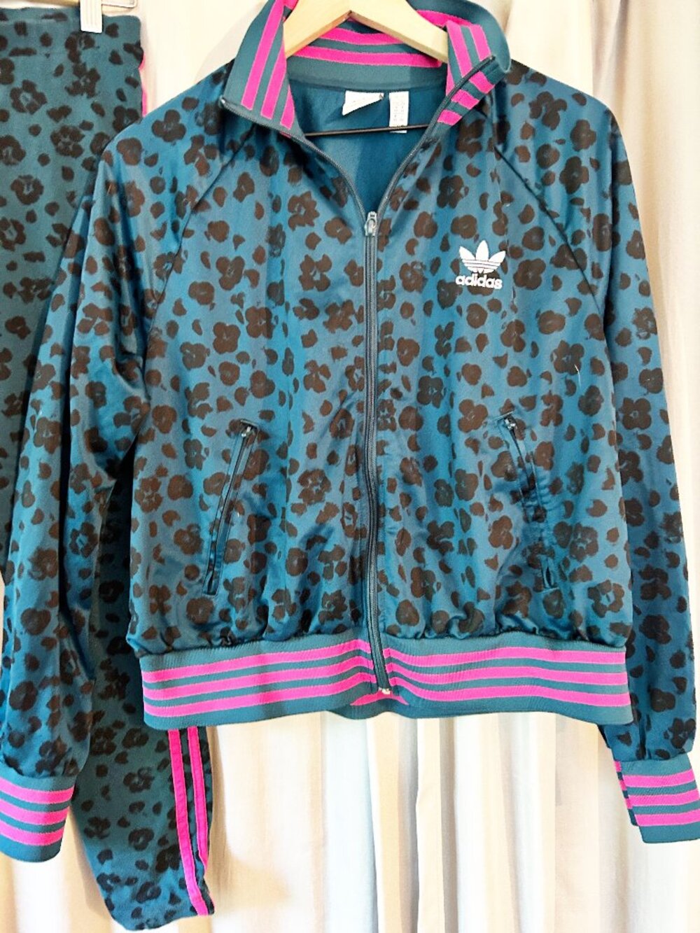 adidas Track Set, Teal and Black leopard with pink trim - Picture 11 of 14